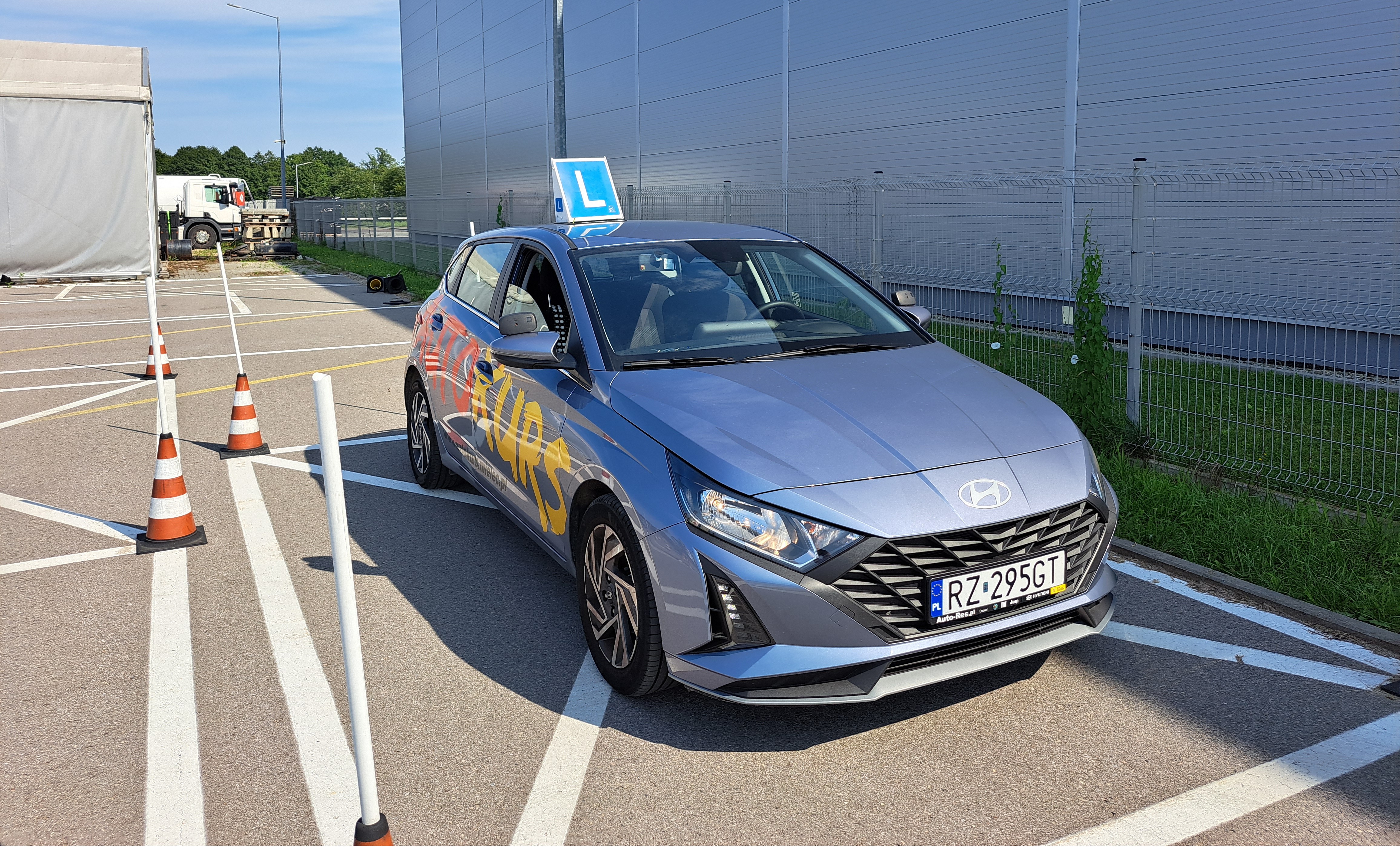 Hyundai i20 - samochód szkoleniowy AUTOKURS