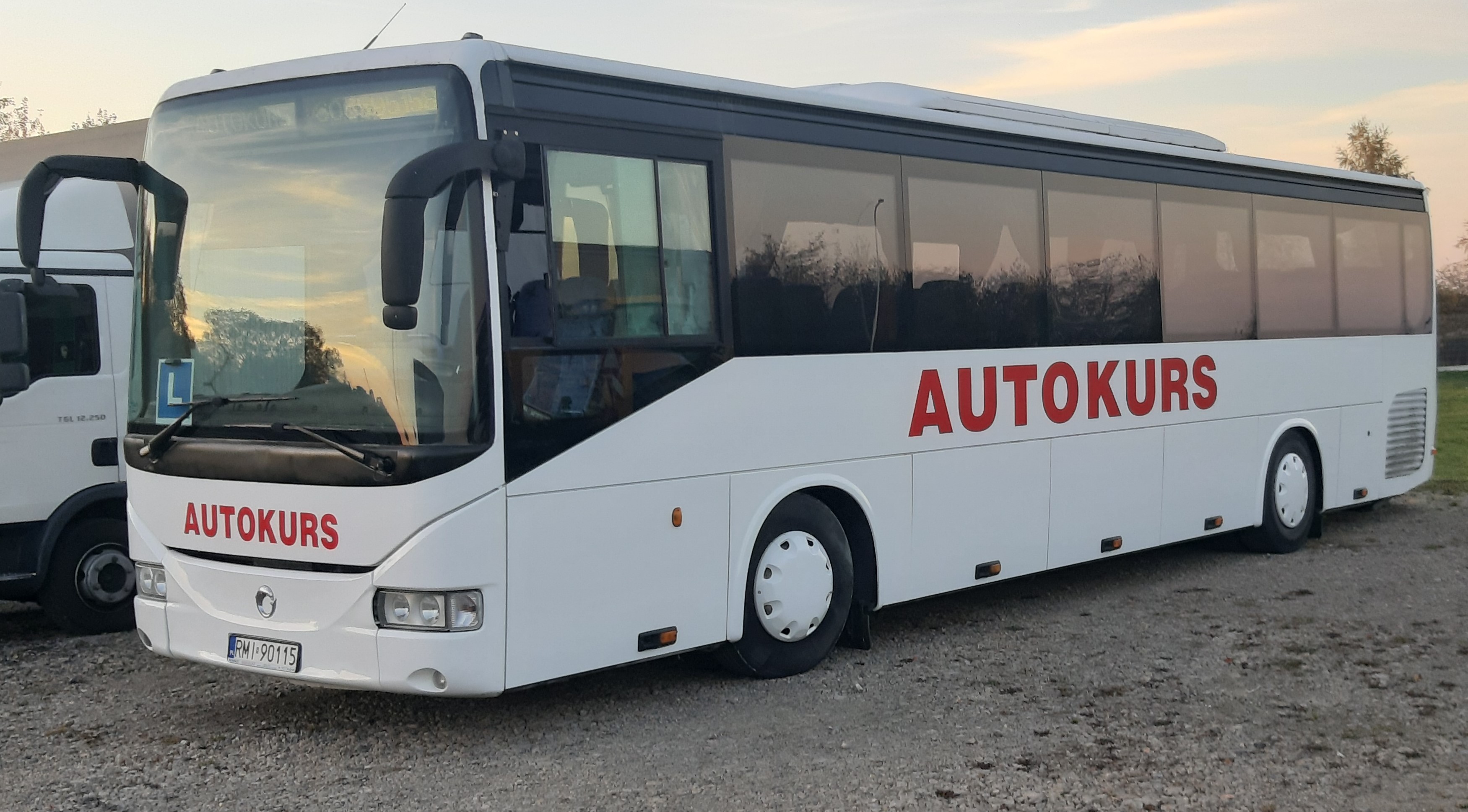 Pojazd szkoleniowy kategorii D AUTOKURS
